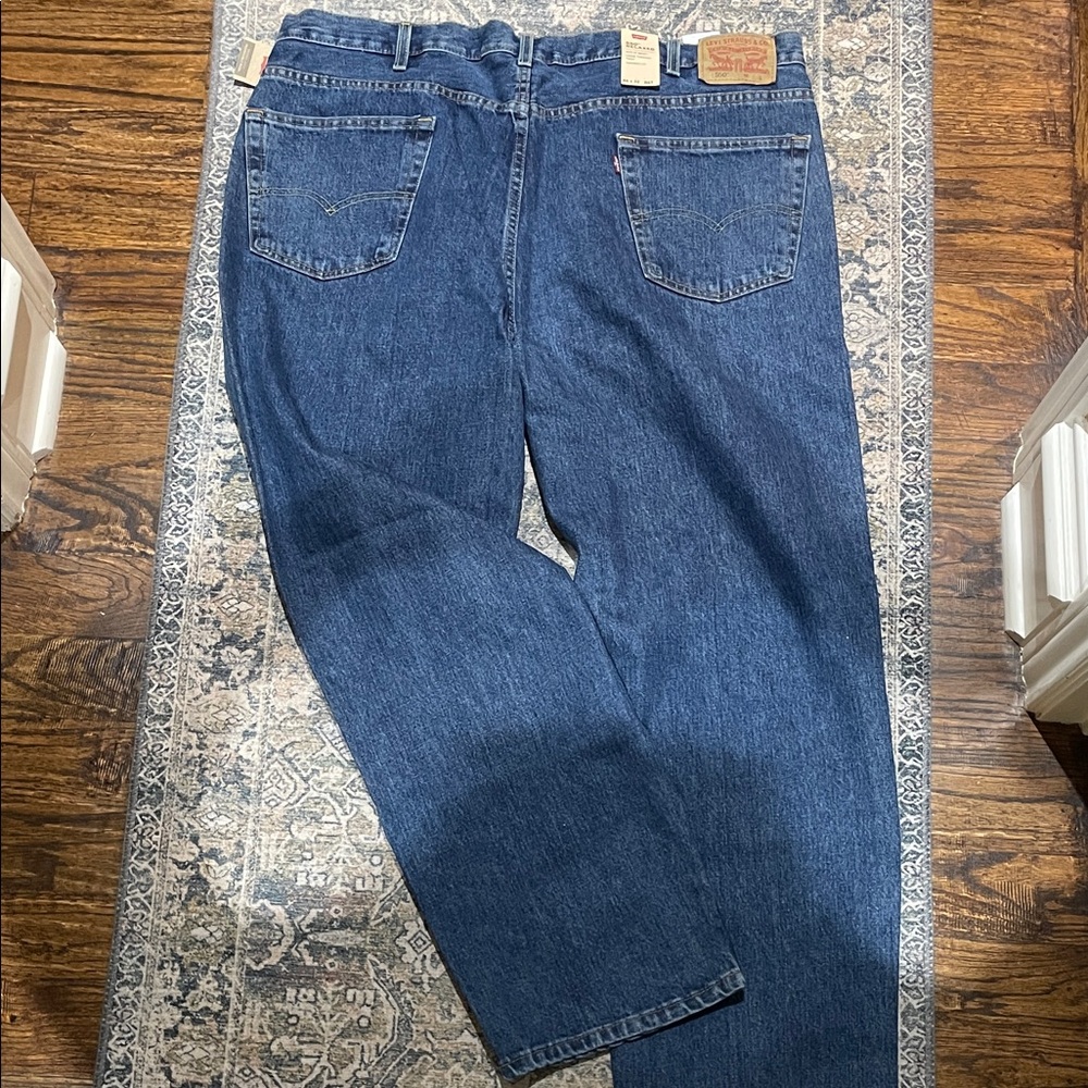 NWT Levi’s 550 Relaxed Men’s Classic Blue Denim Jeans